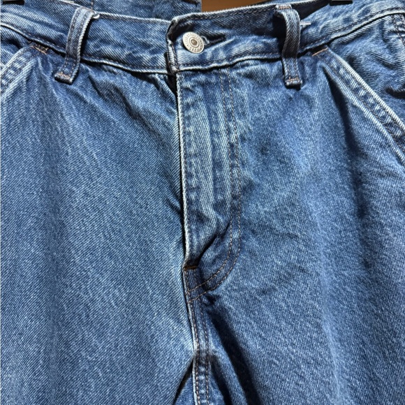 Levi's Classic Denim Cargo Pants - Picture 2 of 7